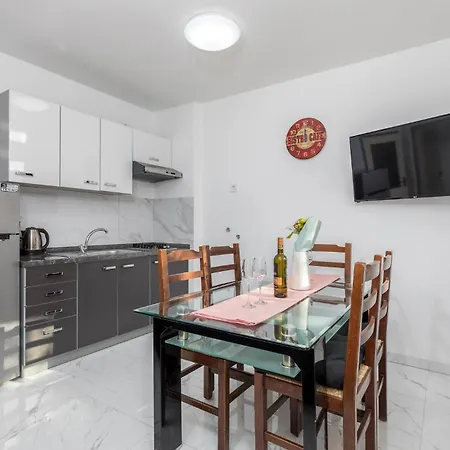 아파트 Pet Friendly In With Kitchen